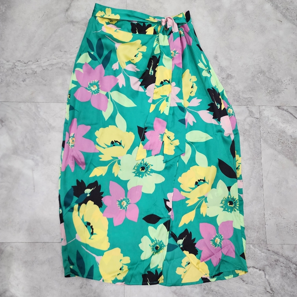 Kelly Renee  Wrap Skirt Sz SP Small Petite Floral Midi Back Zip Hook Festive